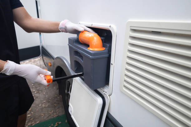 Portable Toilet Options We Offer in Pratt, KS